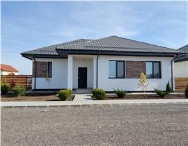 Casa parter cu lot teren 500 mp